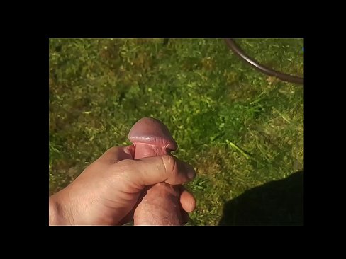 ❤️ Hot hottie gets kanyang pink puki fucked at cums sa isang pumulandit sa isang summer garden ❤ Fucking video sa tl.risegame.top